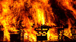 Пожарные Южно-Сахалинска ликвидировали возгорание в жилом доме