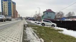 Крупный штраф получил подрядчик, занимавшийся уборкой Южно-Сахалинска. Его грузовик наехал на газон