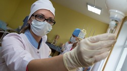 Коронавирус на Сахалине: более 200 новых случаев заболевания и пять смертей
