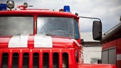 Пожарные ликвидировали возгорание грузовика в Анивском районе