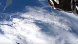Странный след повис над Сахалином: его видно из космоса