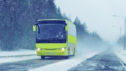 Межгородские автобусы на Сахалине возобновят работу после циклона 27 января