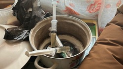 У мужчины изъяли два шприца с дезоморфином в Южно-Сахалинске