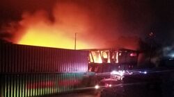 На Сахалине в ночном пожаре в общежитии ГРЭС-2 погибли несколько человек