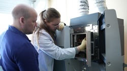 Хроматограф для изучения дыхания почвы и моря появился в лаборатории СахГУ