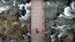 Водопад Айхор и Лягушка: сахалинец снял с высоты птичьего полета свое путешествие