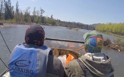 Блогер-рыбак наловил разных лососевых в горной реке на Сахалине