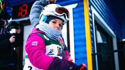 Юная горнолыжница с Сахалина завоевала золото и серебро Всероссийских соревнований