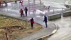 Двоих детей в столице Сахалина накажут за опасное баловство