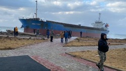 С китайского судна у берегов Сахалина откачали более сотни кубометров нефтепродуктов