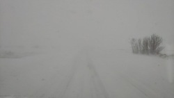 Два участка трассы закрыли из-за непогоды на Сахалине 15 января 