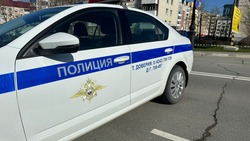 Несовершеннолетних задержали за угон автомобиля в Южно-Сахалинске