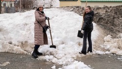 Более 40 кубометров мусора собрали в Южно-Сахалинске в первую «чистую пятницу»