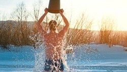 Акция по массовому обливанию холодной водой пройдет в Южно-Сахалинске 24 февраля 