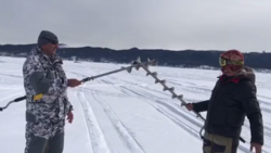 Сахалинские рыбаки скрещивают буры из-за коронавируса