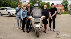 ГИБДД и мотоциклисты Корсакова стали авторами предупреждающих надписей в Корсакове