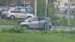 Toyota Prius и Vitz не поделили аварийный перекресток в Дальнем 4 июня