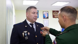 Бойца из Южно-Сахалинска наградили медалью за службу в зоне СВО