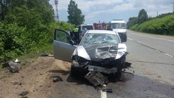 Двое детей получили травмы в лобовом столкновении Mazda и Toyota на Сахалине