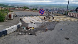 Кучи мусора расстроили посетителей сахалинского «Горного воздуха»