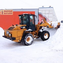 Вертолетную площадку для отправки пациентов в ковидный госпиталь расчистили от снежных завалов на Сахалине