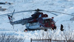 «Люди вышли в слезах»: вертолет с пассажирами не смог улететь из Северо-Курильска на Камчатку