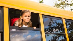 Школьникам не хватило автобусов в Новой Деревне на окраине Южно-Сахалинска