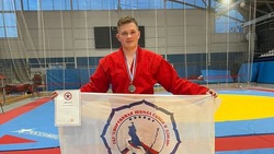 Сахалинский самбист завоевал серебряную медаль первенства Дальнего Востока