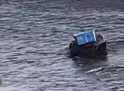 Рыбаки Сахалина утопили квадроцикл в реке — ВИДЕО