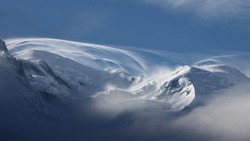 Сход лавин ожидается в 11 районах Сахалина