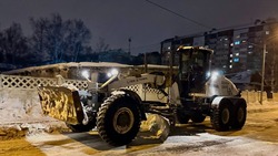 Почти 4 тысячи кубометров снега вывезли с дорог Южно-Сахалинска в ночь на 3 февраля
