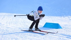 Больше 200 лыжников сразились за призы зимних каникул на Сахалине