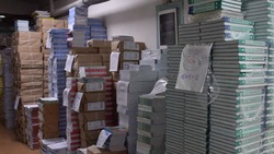 Более 140 тысяч учебников и пособий для школьников привезли на Сахалин