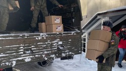 Более тысячи посылок отправили для сахалинских бойцов в зону СВО 