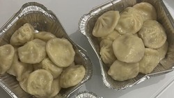 Пельмени, чебуреки и не только: сахалинцы организовали горячее питание для дорожников