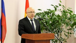 Александр Кобелев повторно вступил в должность мэра Томаринского района