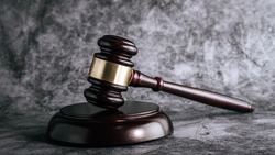 Суд конфисковал у водителя Land Cruiser Prado за пьяную езду по Южно-Сахалинску 