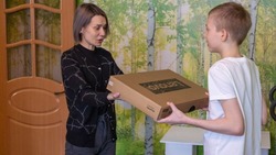 Ноутбук подарили 11-летнему мальчику в Южно-Сахалинске