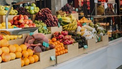 Эксперт назвал причины весеннего повышения цен на овощи и фрукты в РФ