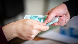 Жительница Приморья выманила у двоих сахалинцев 1 млн и 700 тысяч рублей