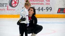 Олимпийская чемпионка Аделина Сотникова научила сахалинских фигуристов моухокам (ФОТО, ВИДЕО)
