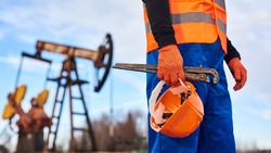 Количество нефтегазовых вакансий на Сахалине составило 15% от всех предложений в ДФО