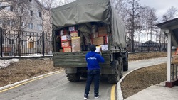 Сахалинские молодогвардейцы совместно с «Единой Россией» осуществили загрузку гуманитарного груза