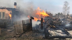 Баня, гараж, сарай и жилой дом сгорели в селе Тымовского района 2 мая