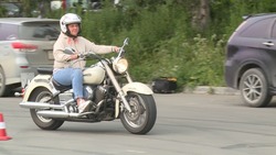 Экстремальной езде на мотоцикле сахалинцев учат на стадионе «Спартак»